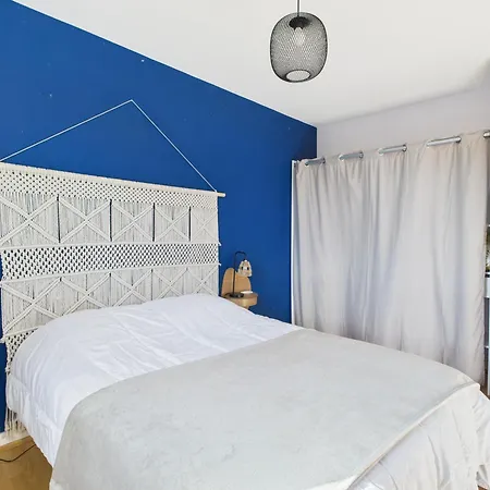 Jolie Maison Avec Jardin A 450m De La Pour 8 Batz-sur-Mer