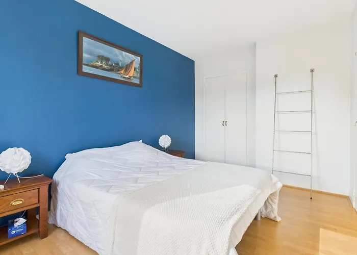 펜션 Jolie Maison Avec Jardin A 450m De La Pour 8 *